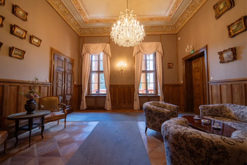 Přijímací salón